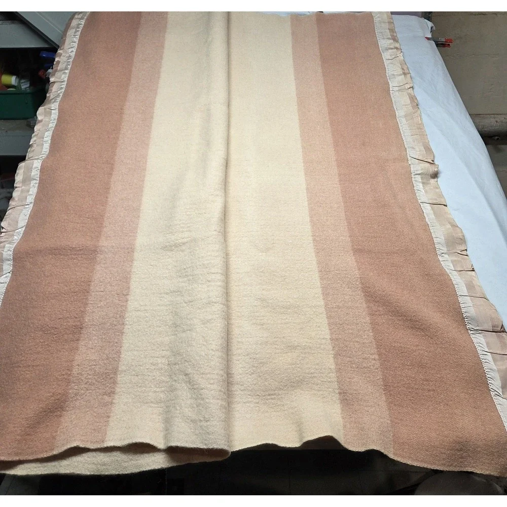 Vintage St.  Marys 100% Wool‎ Camp Striped Blanket Peach Pink Ombre 56x80